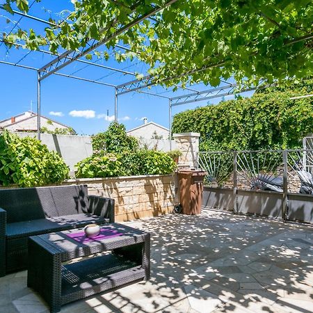 Apartments And Rooms With Parking Space Supetar, Brac - 5658 Exteriör bild