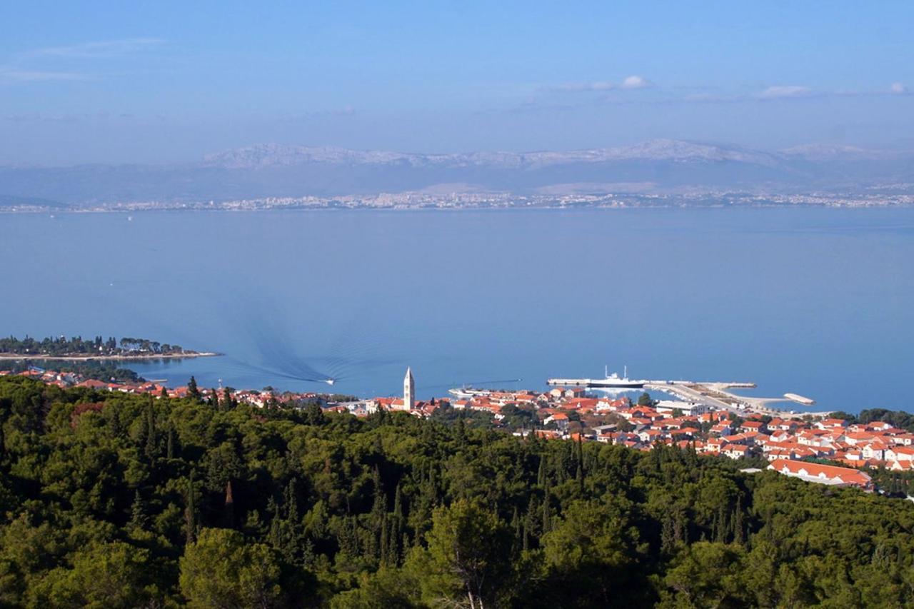 Apartments And Rooms With Parking Space Supetar, Brac - 5658 Exteriör bild