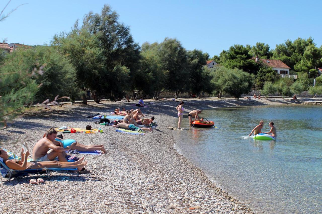 Apartments And Rooms With Parking Space Supetar, Brac - 5658 Exteriör bild