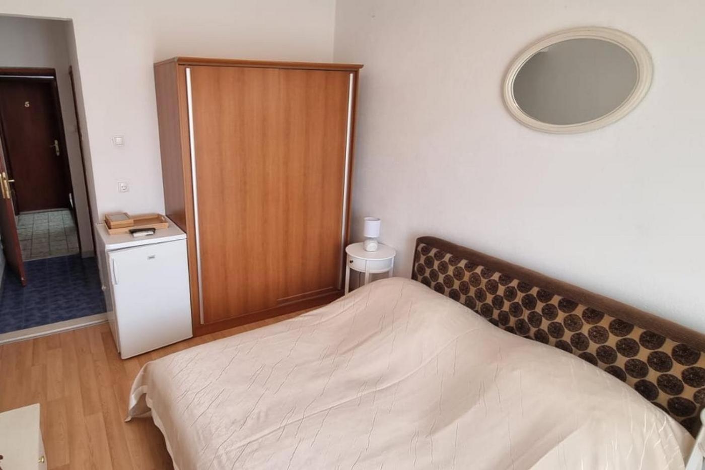 Apartments And Rooms With Parking Space Supetar, Brac - 5658 Rum bild