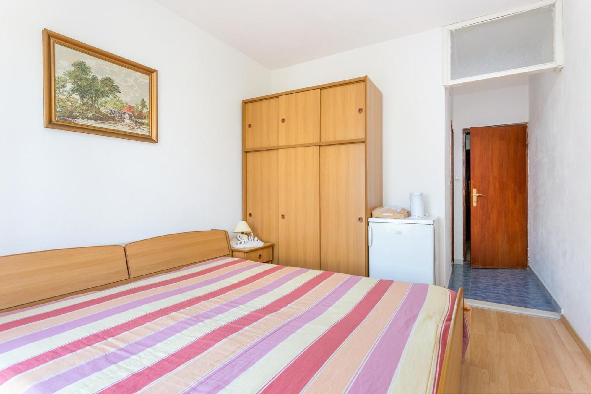 Apartments And Rooms With Parking Space Supetar, Brac - 5658 Rum bild