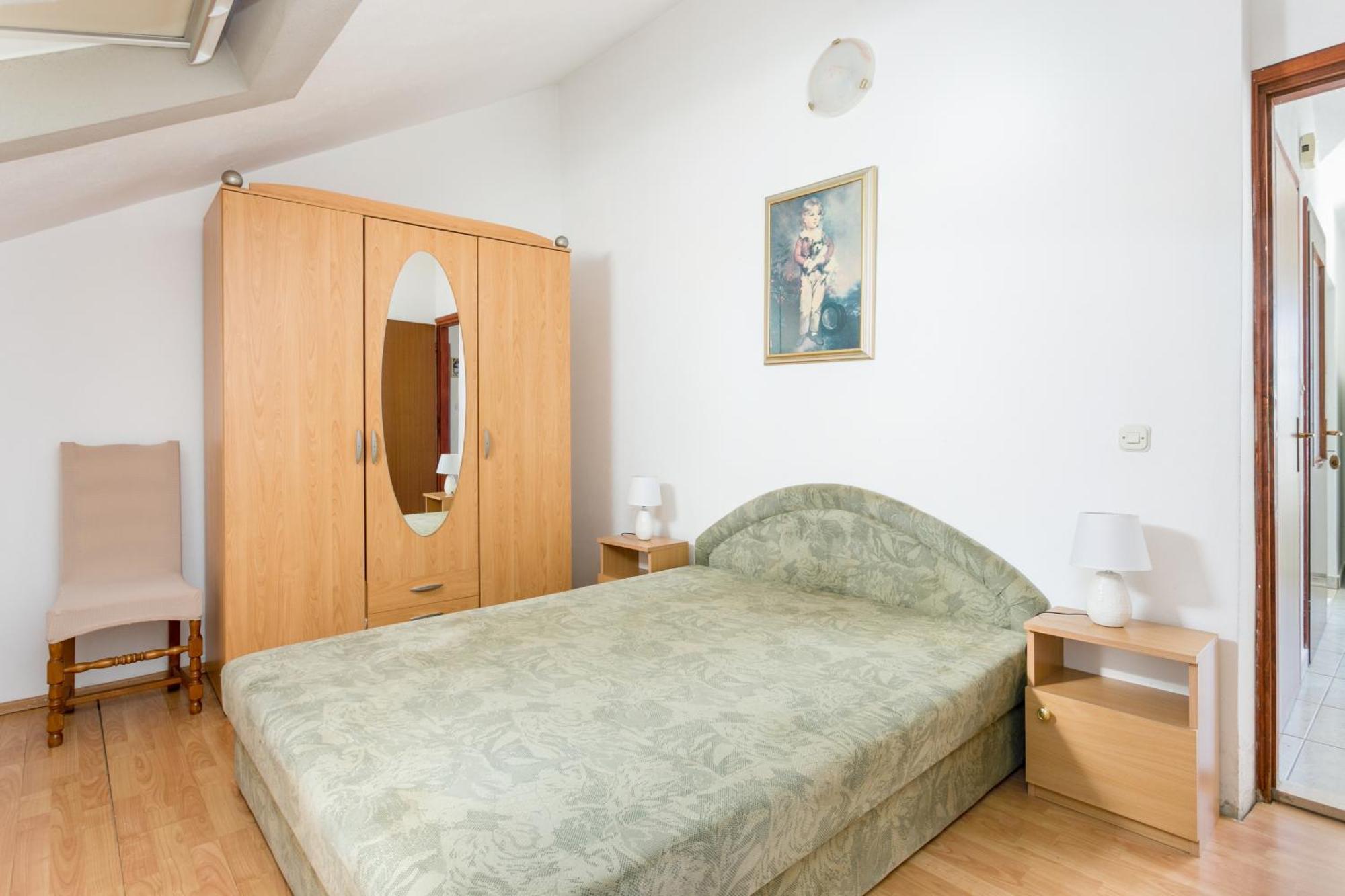 Apartments And Rooms With Parking Space Supetar, Brac - 5658 Rum bild