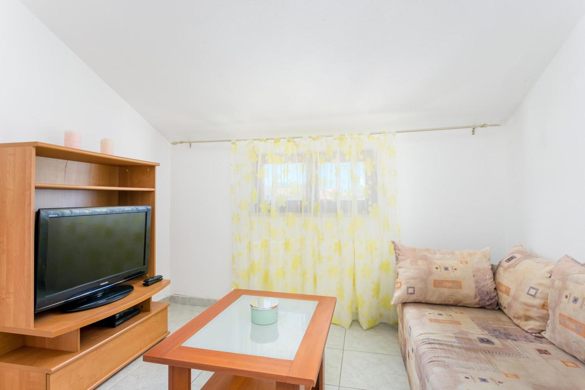 Apartments And Rooms With Parking Space Supetar, Brac - 5658 Rum bild