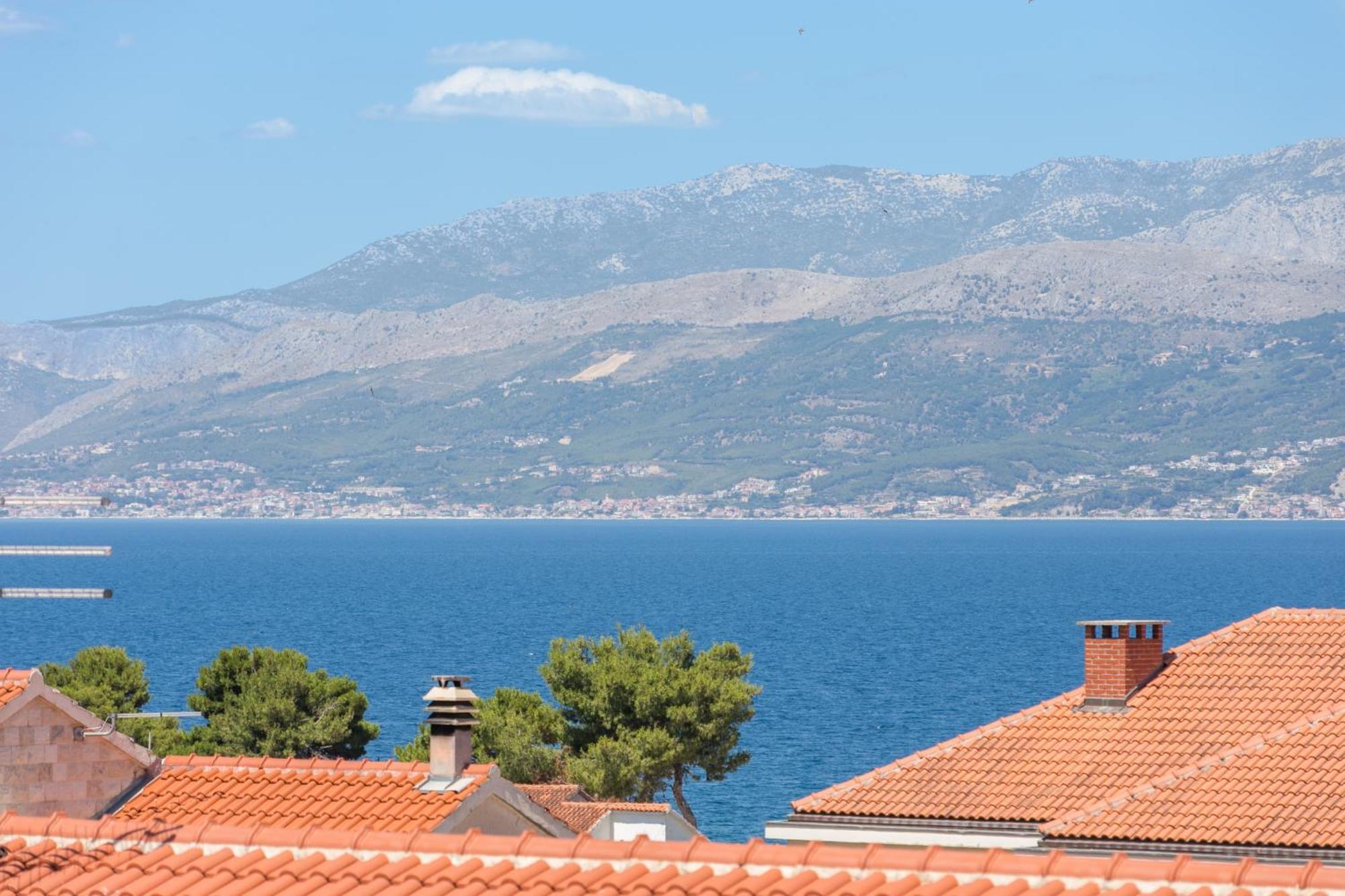 Apartments And Rooms With Parking Space Supetar, Brac - 5658 Exteriör bild