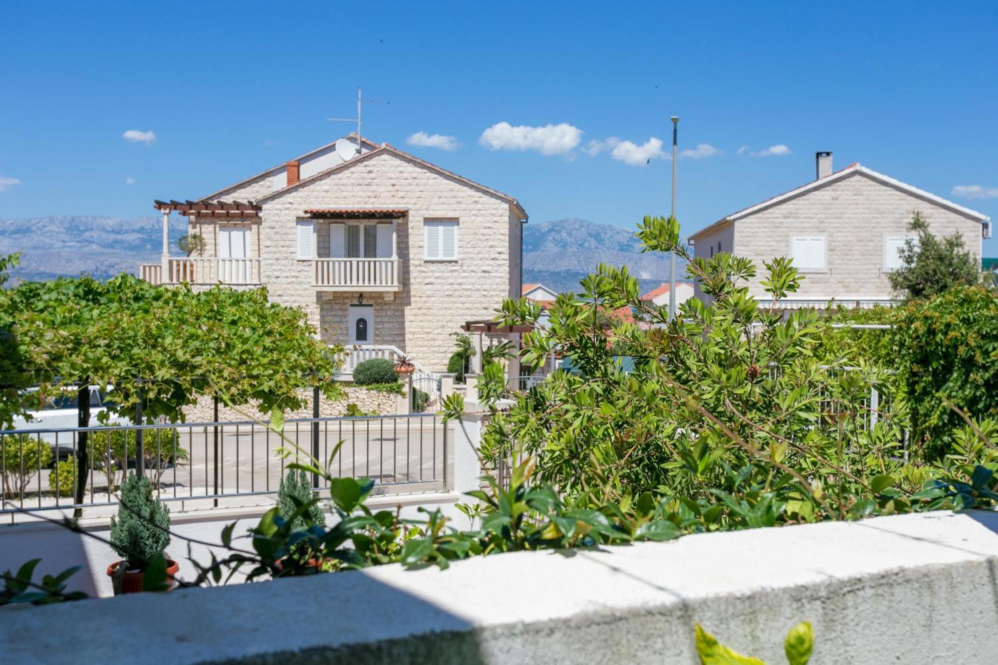 Apartments And Rooms With Parking Space Supetar, Brac - 5658 Exteriör bild