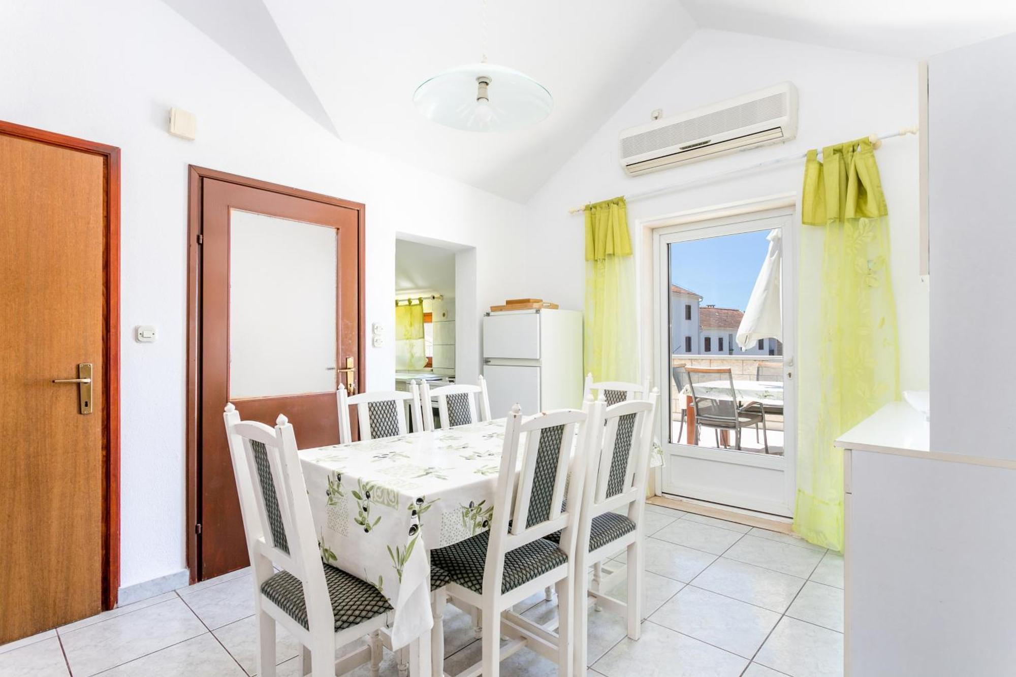 Apartments And Rooms With Parking Space Supetar, Brac - 5658 Exteriör bild